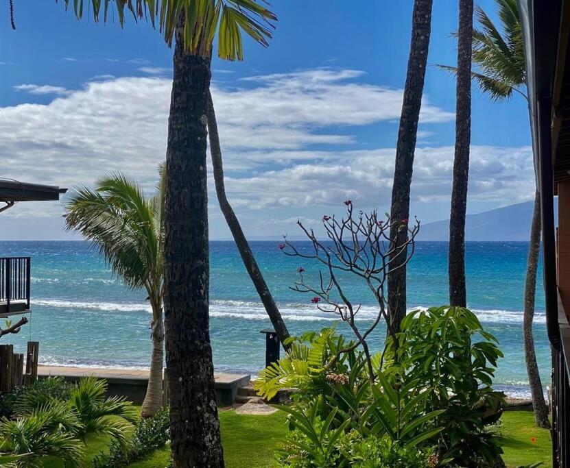 Apartamento Oceanfront With Aircon-Hear The Waves-Amazing Views-Wifi Lahaina Exterior foto